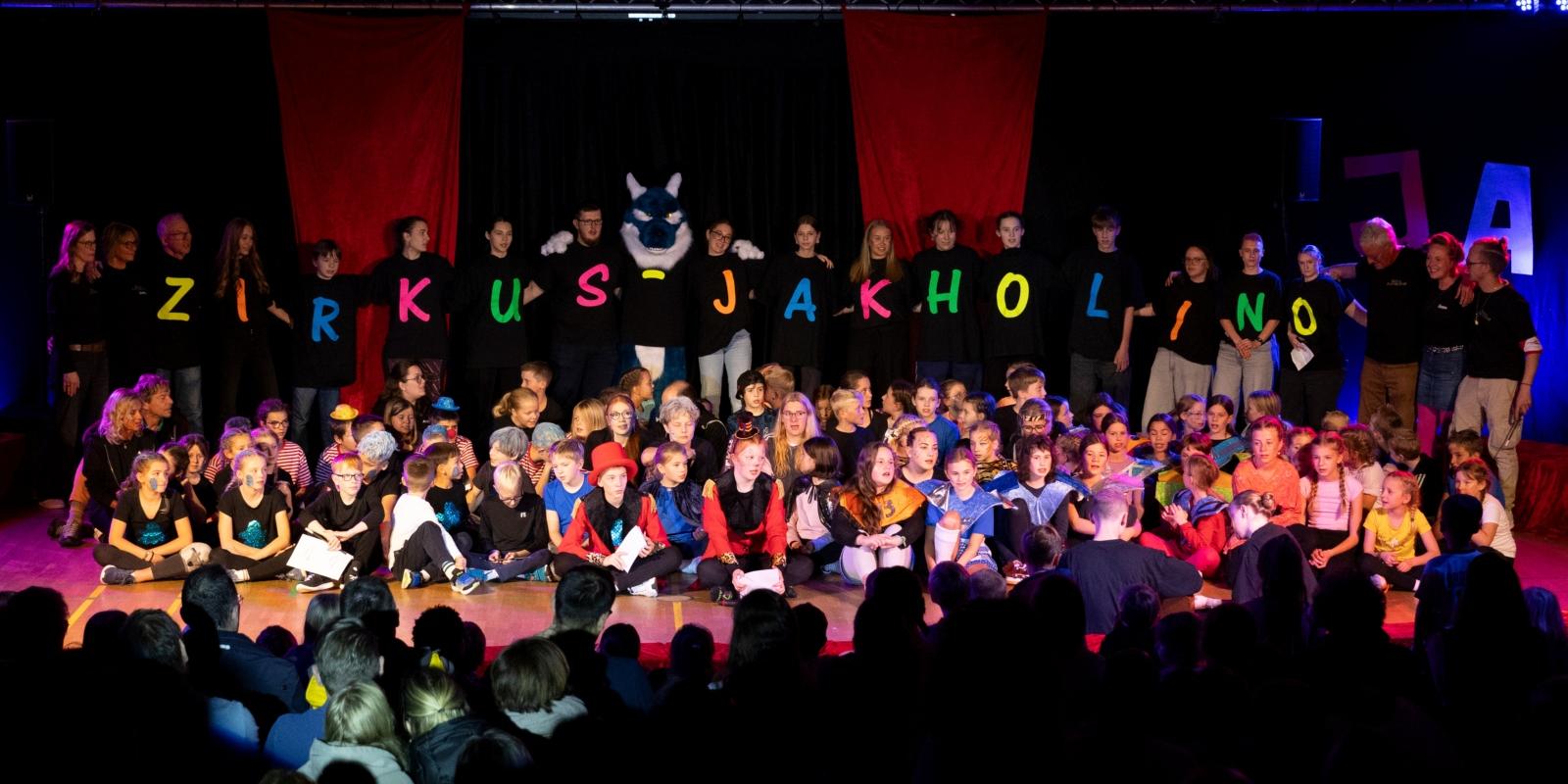 2025-10-24 _Zirkus JAKHOLINO 2025 1629