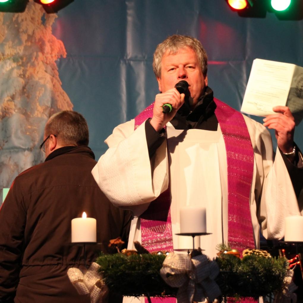 2017-12-03_Ökumenische Eröffnung Weihnachtsmarkt 01
