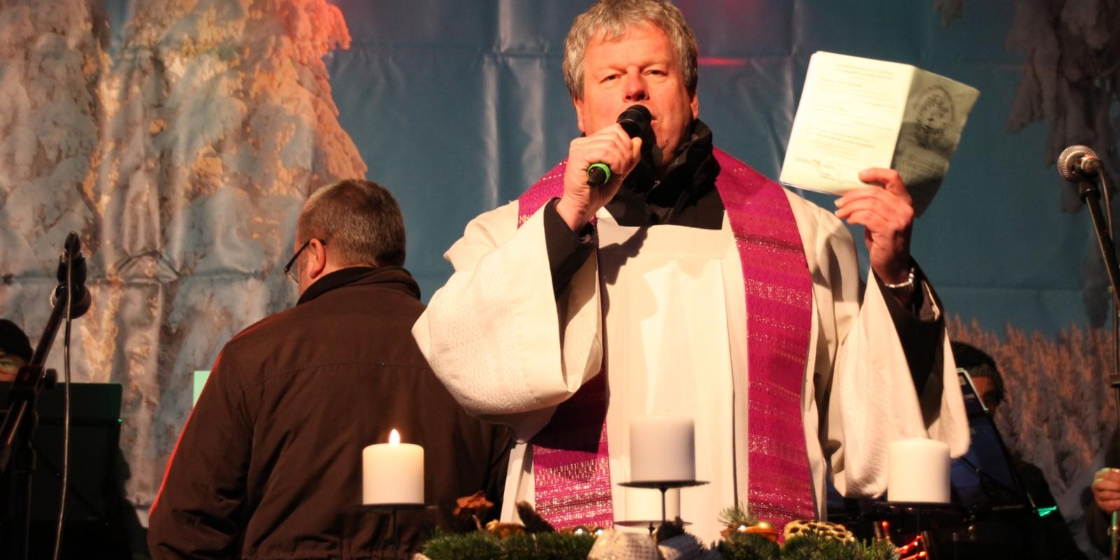 2017-12-03_Ökumenische Eröffnung Weihnachtsmarkt 01