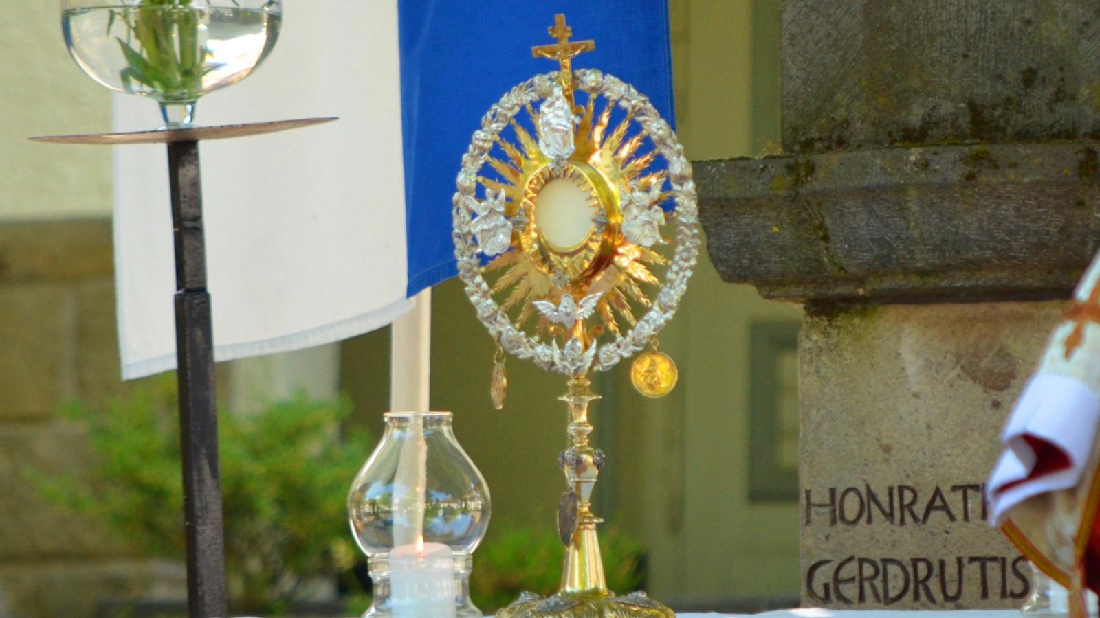 Prozession am Dreifaltigkeitssonntag