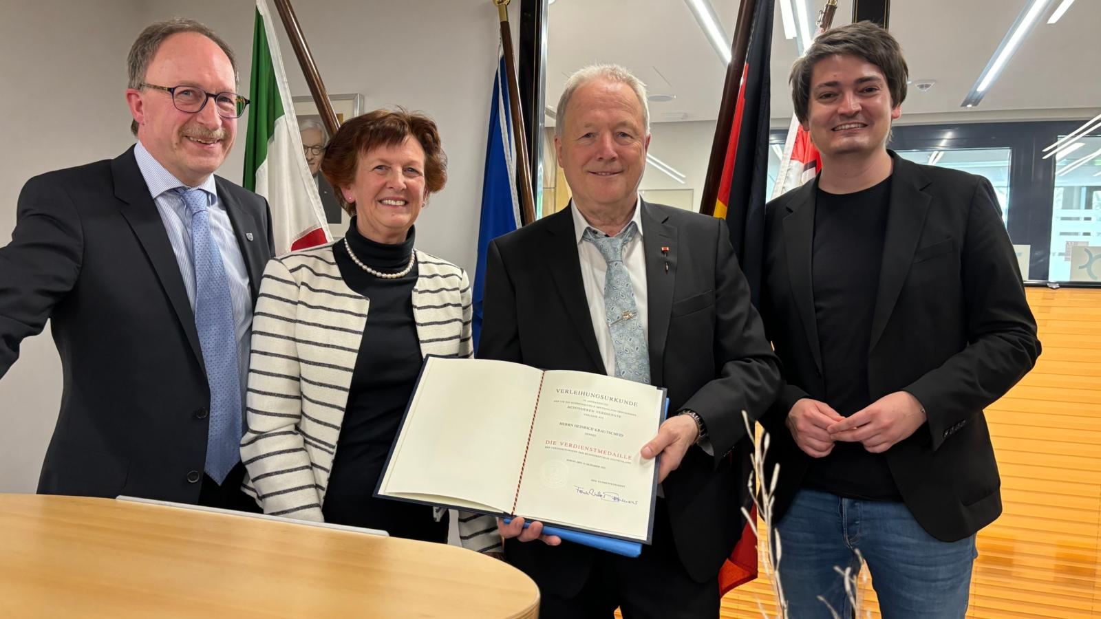 2024-04-20_Bundesverdienstkreuz Heiner Krautscheid