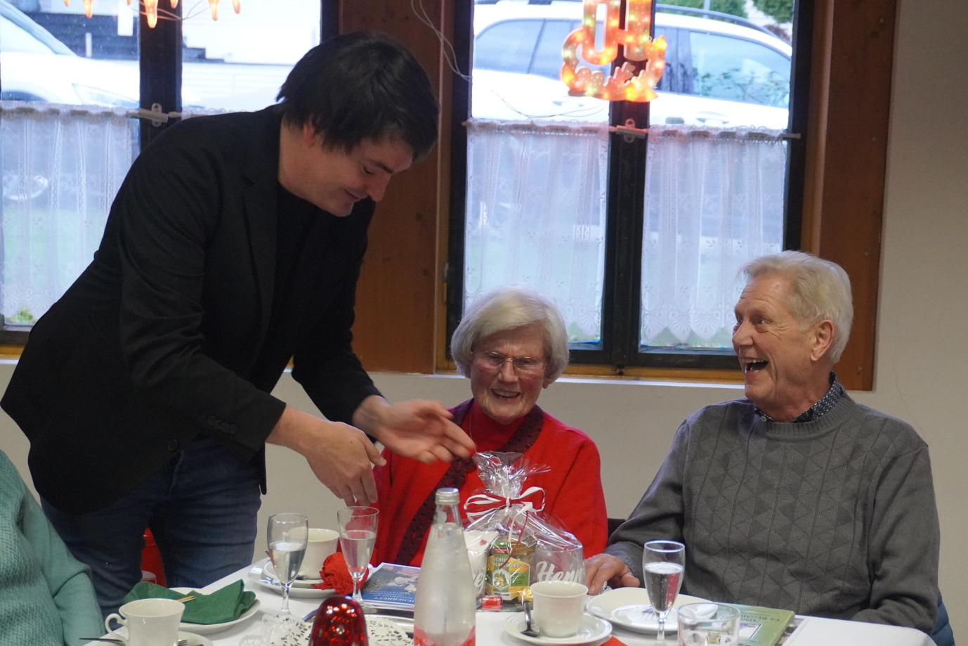 2025-11-30_Adventsfeier-fuer-Seniorinnen-und-Senioren (2)