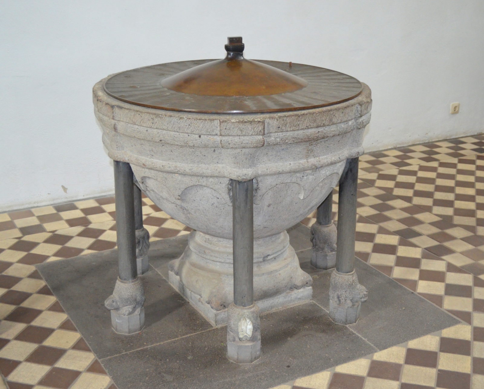 Taufbecken Sankt Katharina Stadt Blankenberg