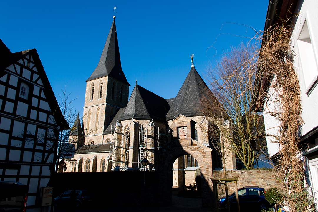 Bödingen KircheAußen 01