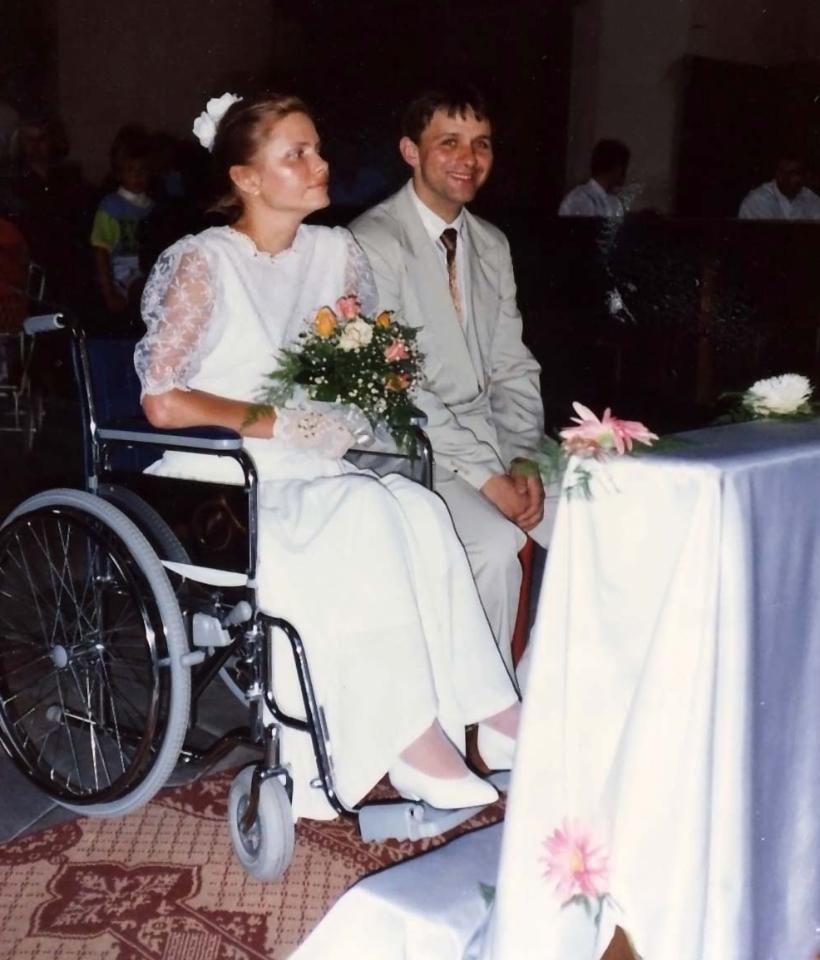 1991-08 AKP Rollstuhlaktion 09 Hochzeit