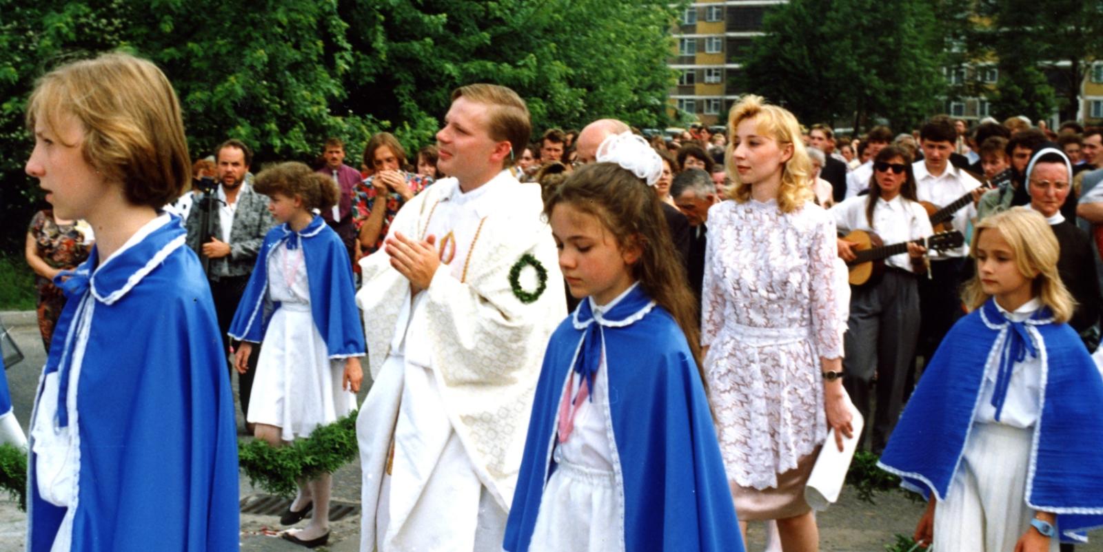 1992-06 Priesterweihe Romek Hosz 01