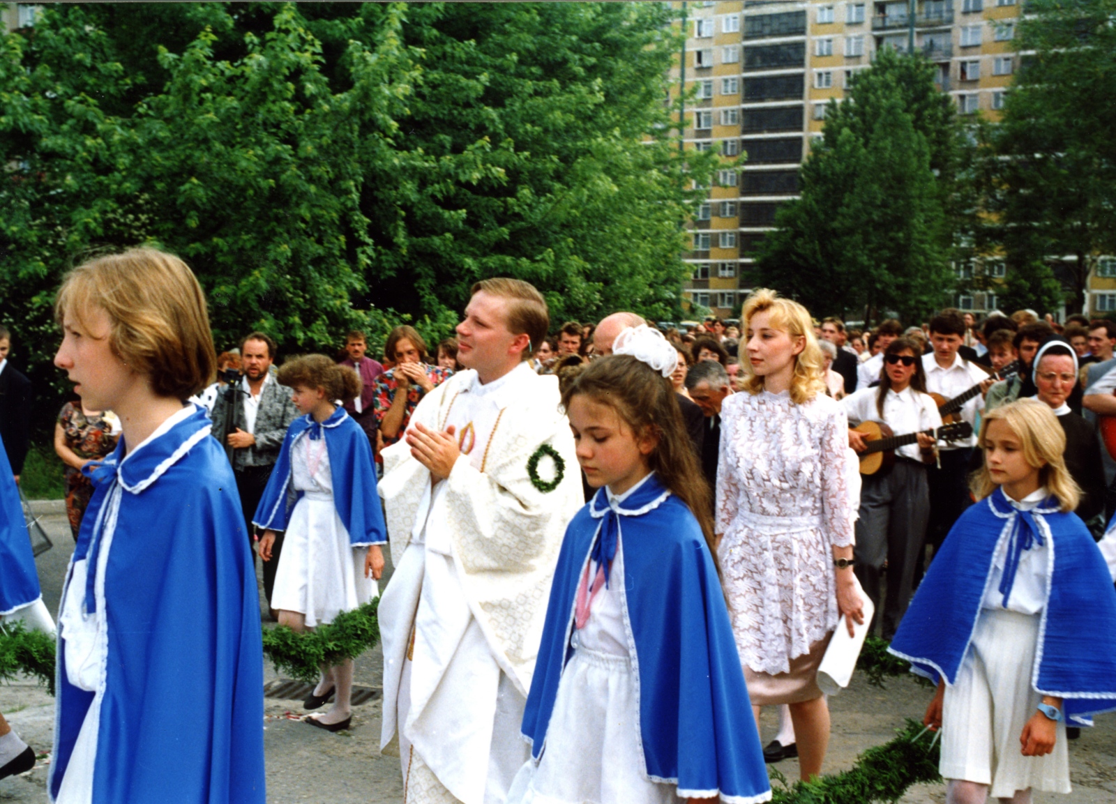 1992-06 Priesterweihe Romek Hosz 01