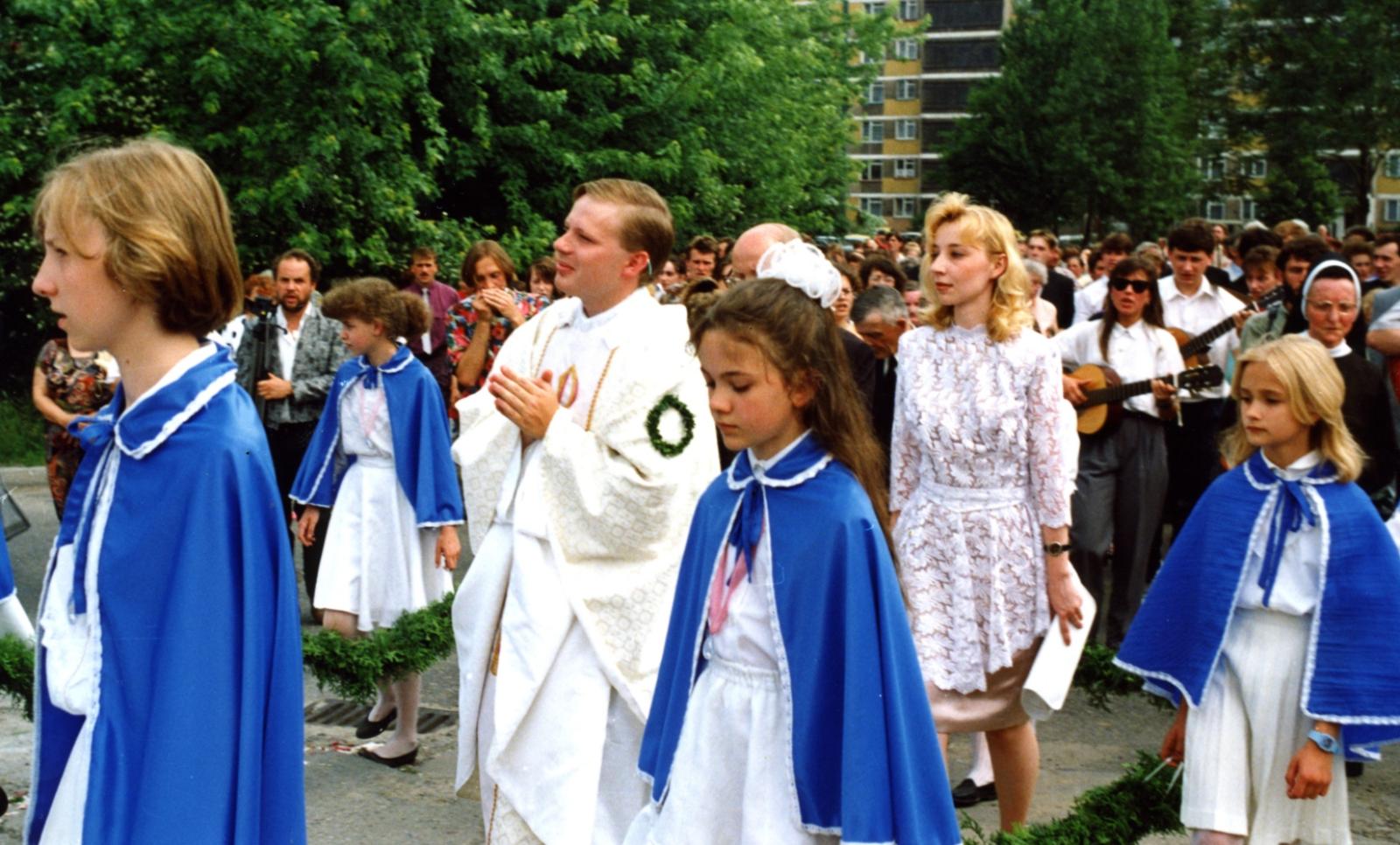 1992-06 Priesterweihe Romek Hosz 01