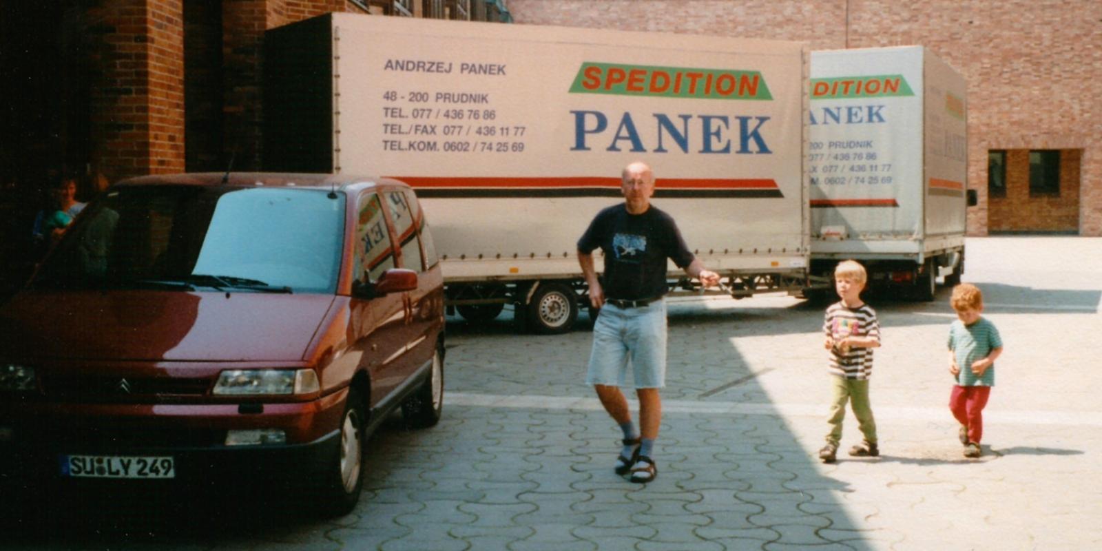 2000-05 AKP Hilfstransport 1