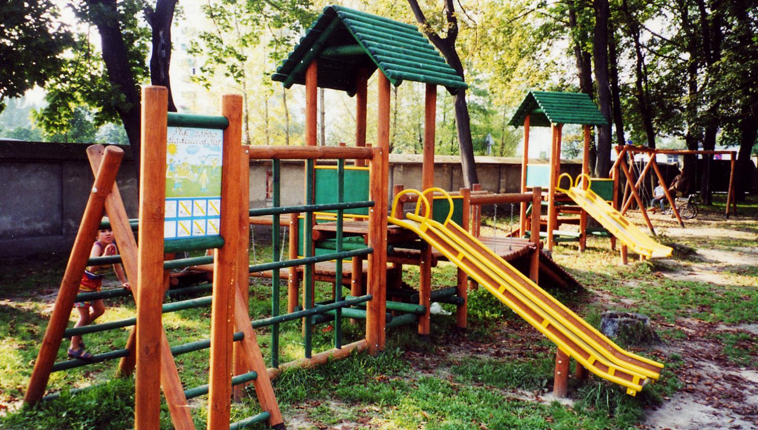 2002-02 AKP Spielplatz in Nysa 5